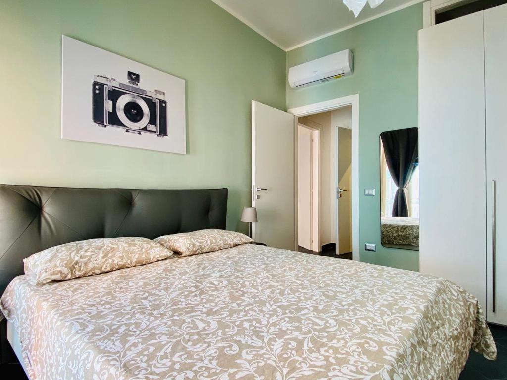 Sea View Apartment 5 Mt From The Beach Salerno Exterior foto